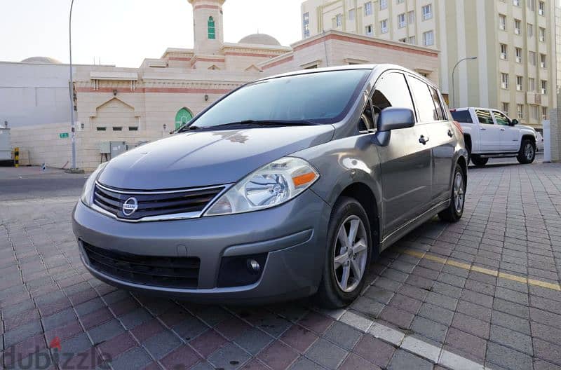 Nissan Tiida 2012 0