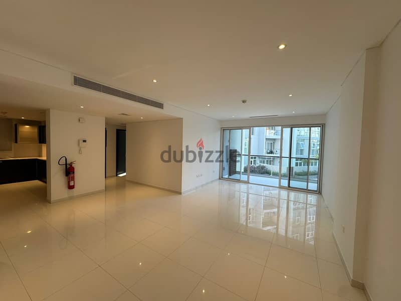 2 BR Apartment in Marsa Garden, Al Mouj - Amenities Nearby 4