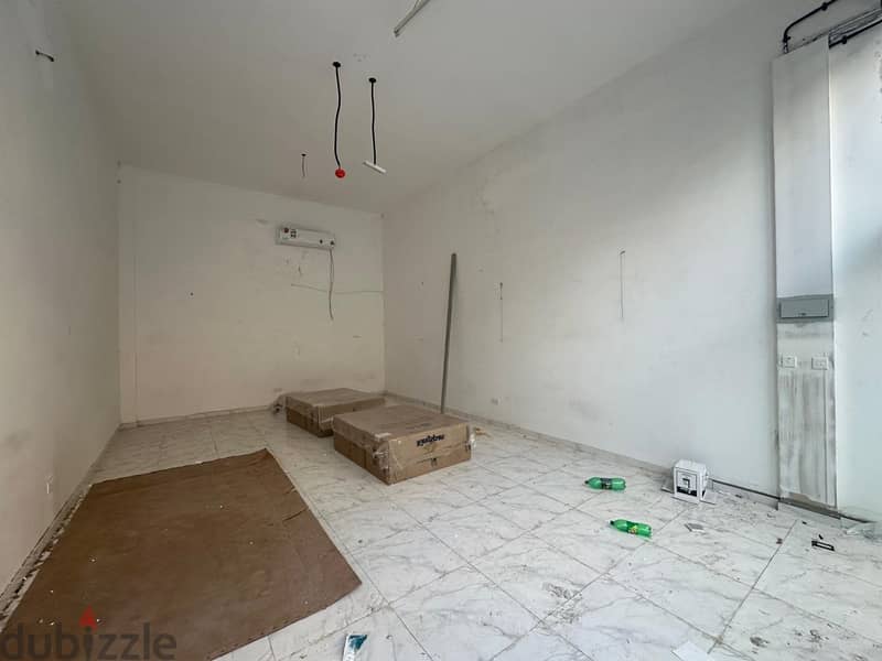 40 SQM Shop for Rent in Al Mawaleh 1