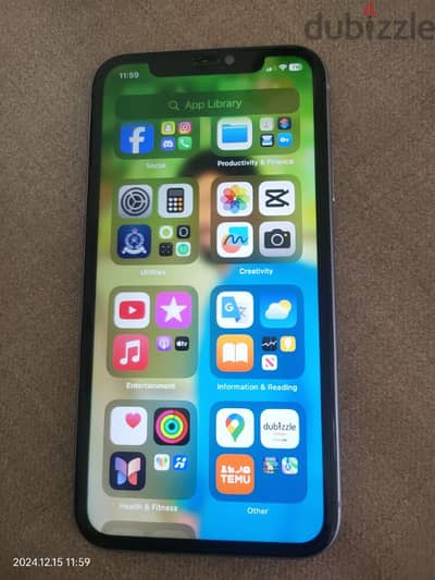 I phone 11 storage 128GB battery 90 with box