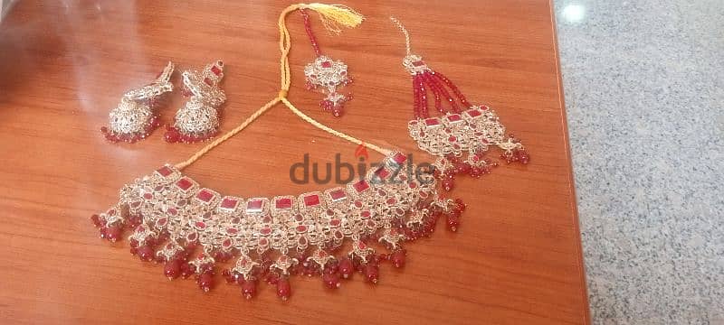 wedding jewelry complete set in 20 riyal only 6