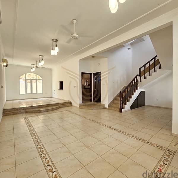 AL QURUM | BEAUTIFUL 5 BR VILLA FOR RENT 1