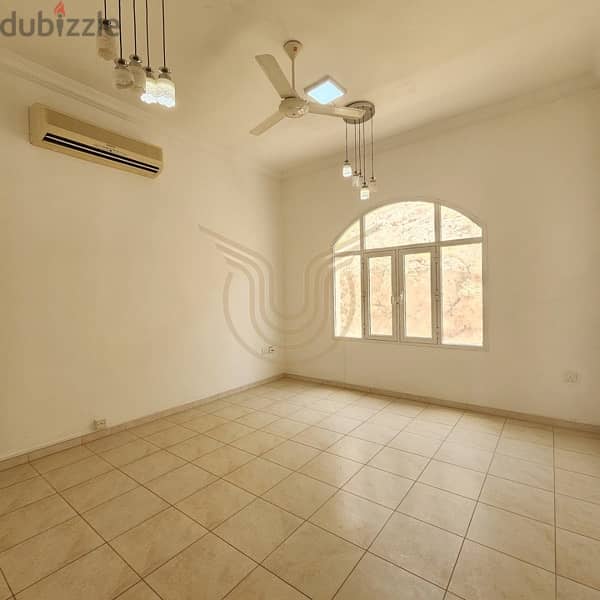 AL QURUM | BEAUTIFUL 5 BR VILLA FOR RENT 4