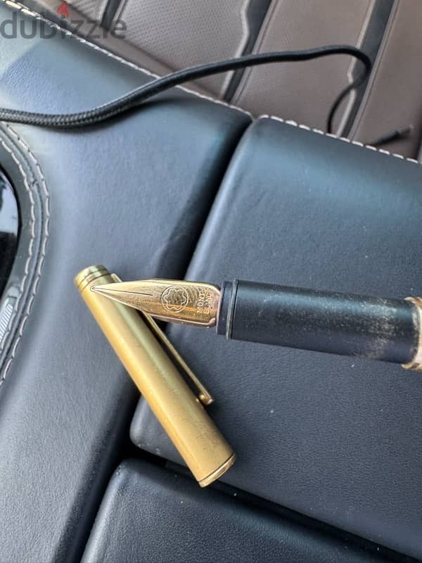 18k Gold Pen 1