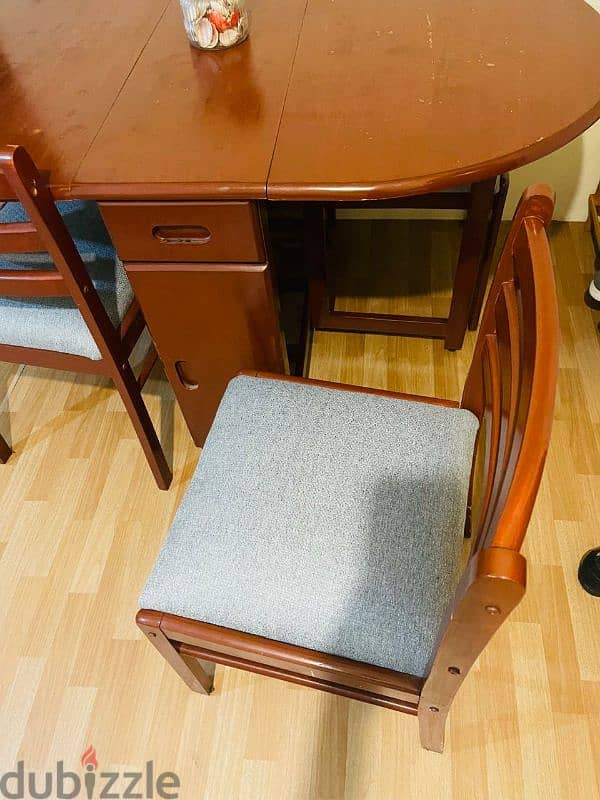 Dining table with 4 chairs 2