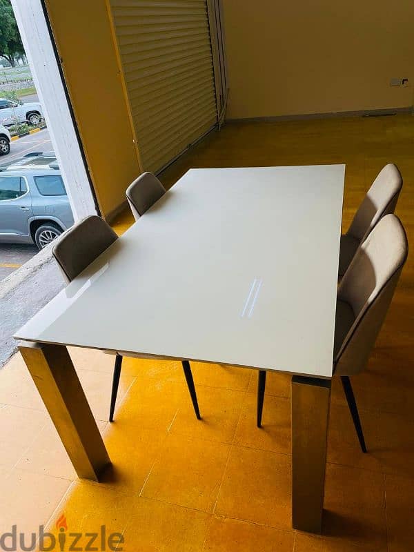 Dining Table for sale + 4 chair 3