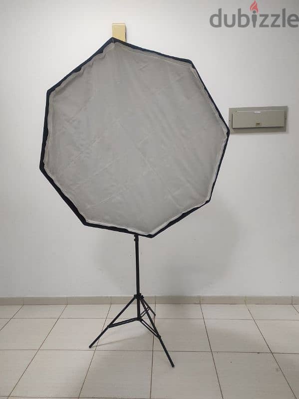 GODOX SL60W LIGHT & GODOX 95CM SOFTBOX 3