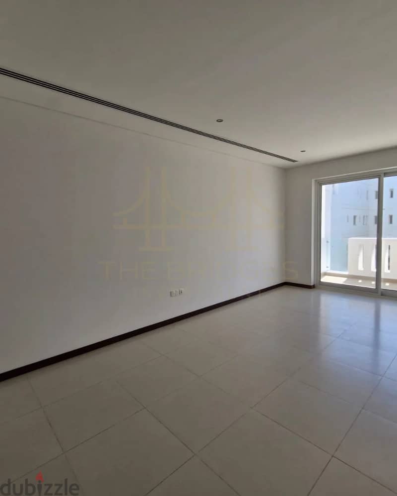 Beautiful 1 BR Apartment Available for Rent in Madinat Al Sultan Qabo 2