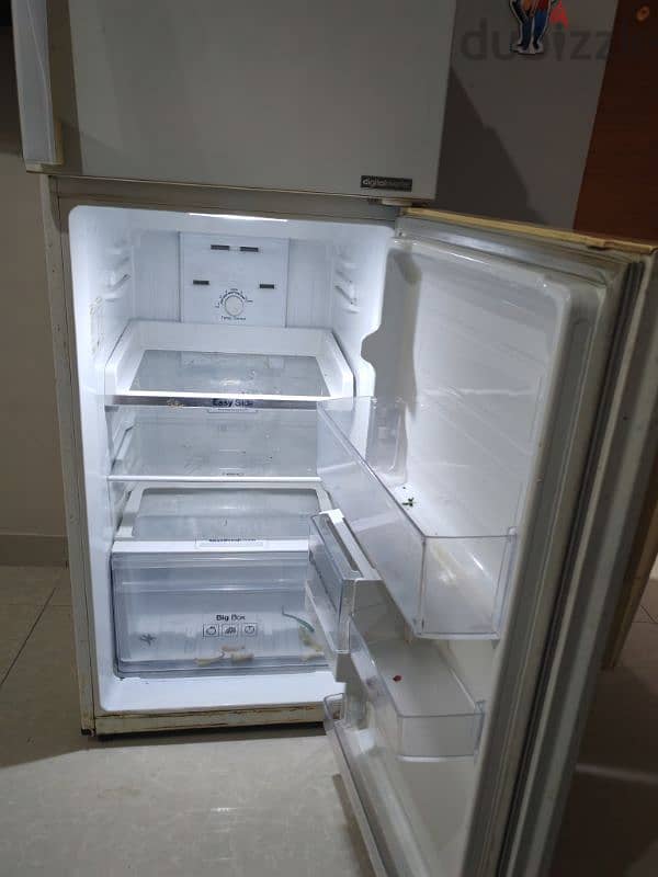 Refrigerator 235 liter 2