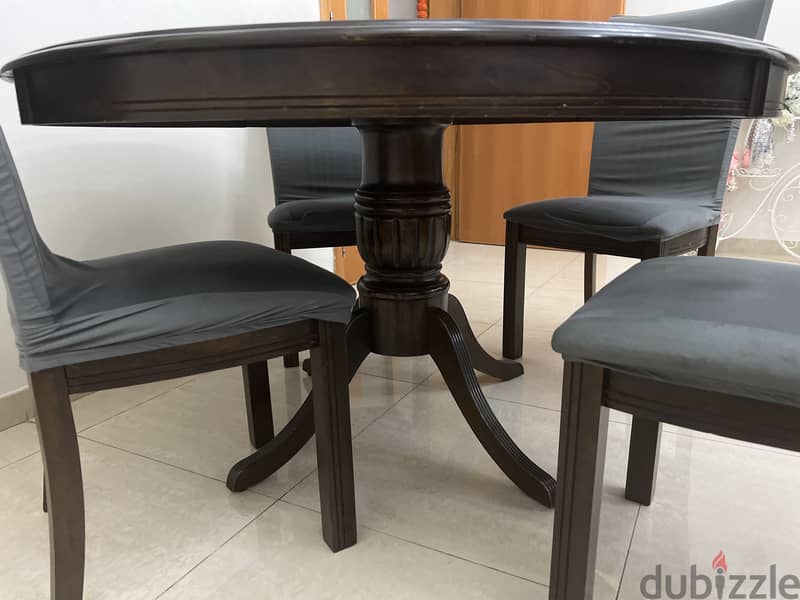 Dinning table with 4 chair full set 1