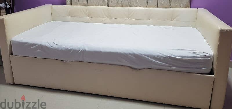 single bed for sale 0