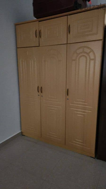 wardrobes awlibal for sell best condion 0