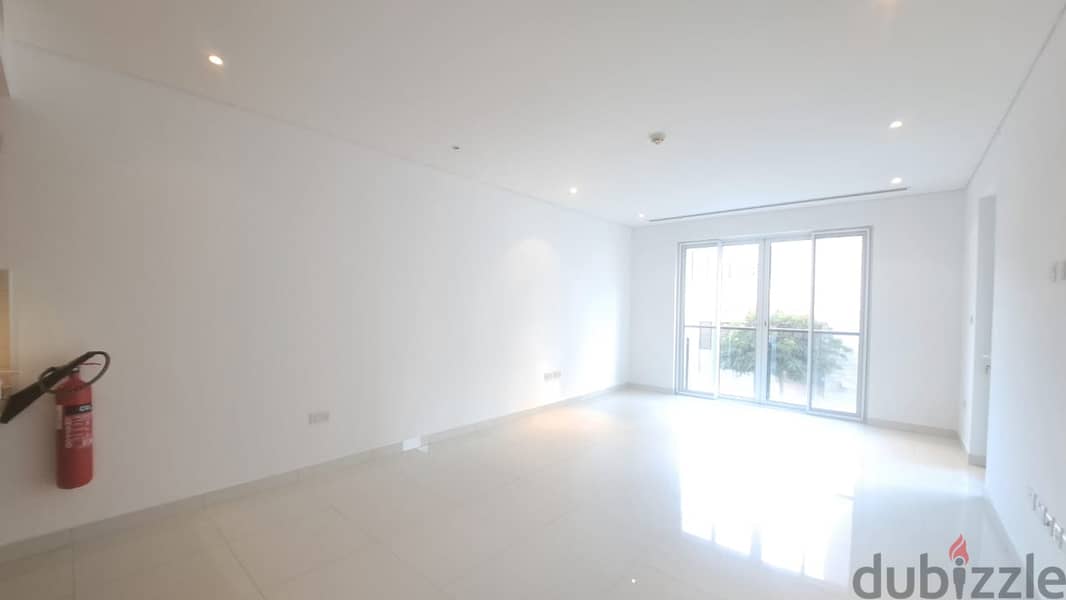 Spacious 1+1BHK Apartment for Rent in Al Mouj PPA367 1