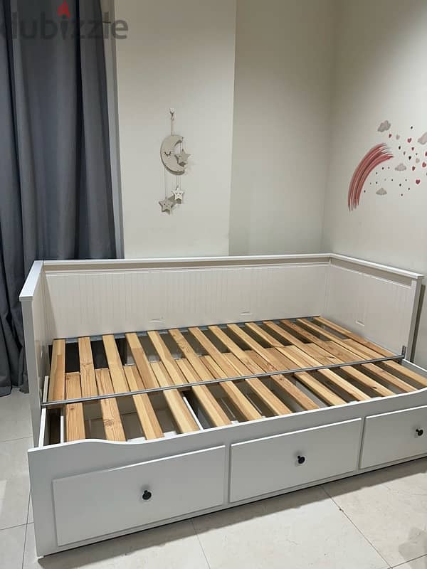 Ikea hemnes day bed with 3 drawers 7