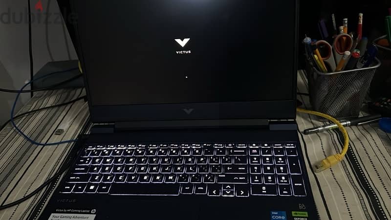 HP VICTUS 15 0