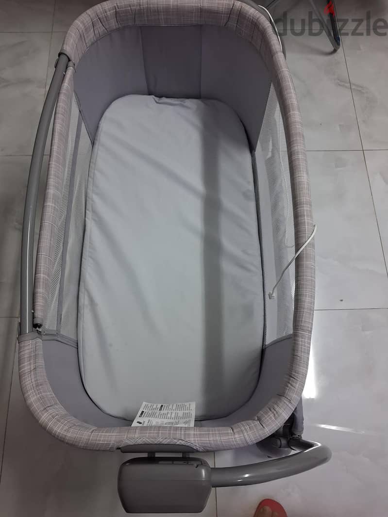 Baby Crib Junior from Baby shop, very clean like new (Rarely used) 4