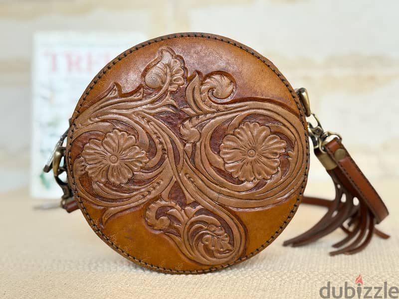 Handcrafted Genuine Leather Round Crossbody Bag – Premium Quality & U 1