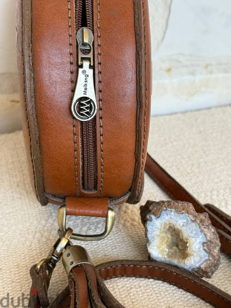 Handcrafted Genuine Leather Round Crossbody Bag – Premium Quality & U 4