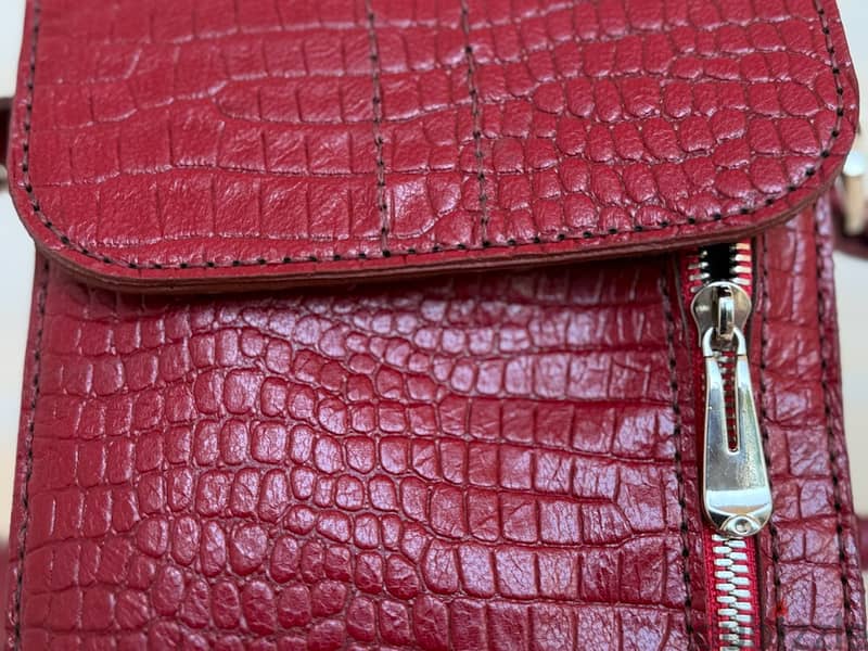 Handcrafted Genuine Leather Shoulder Bag – Burgundy Python Print – Adj 6