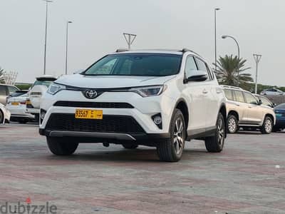 RAV 4 KANADA  Gulf specifications 2018 full option very good condition