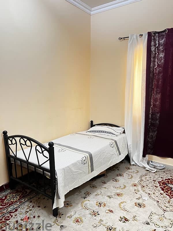 BED SPACE FOR LADIES 1