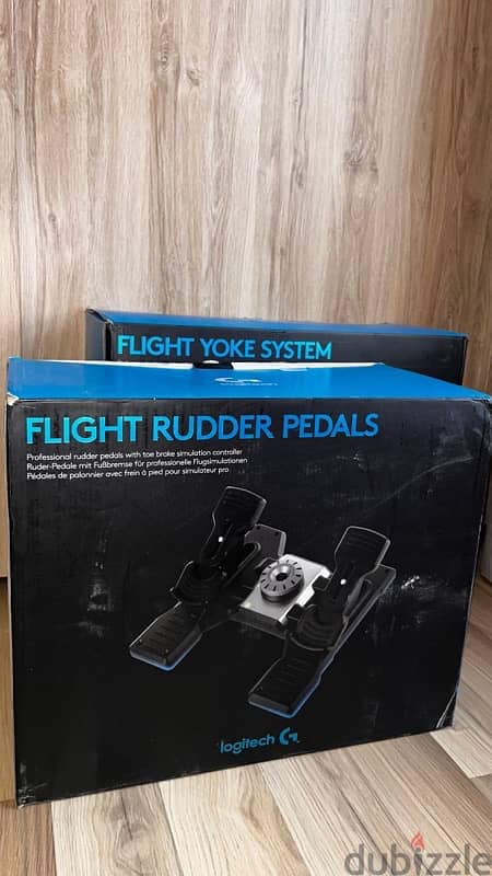 Logitech flight yoke system with rudder pedals 3