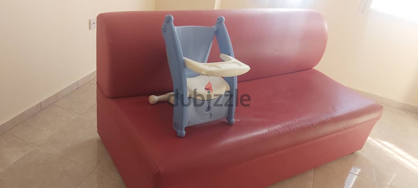 Feeding chair کرسی تغذیه الطفل 2