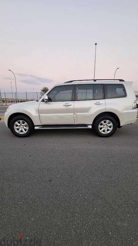 Mitsubishi Pajero 2016 0