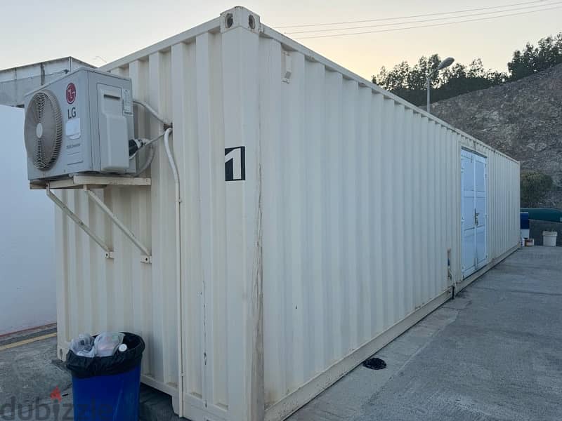 40 FT store container 0