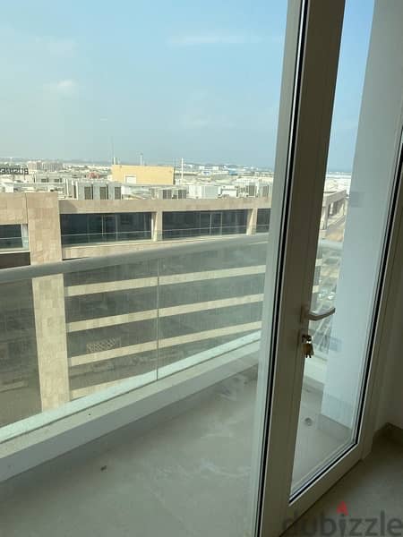 DIRECT FROM  OWNER flat for rent muscat hills avenue 14