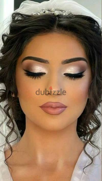 Lady makeup artist available