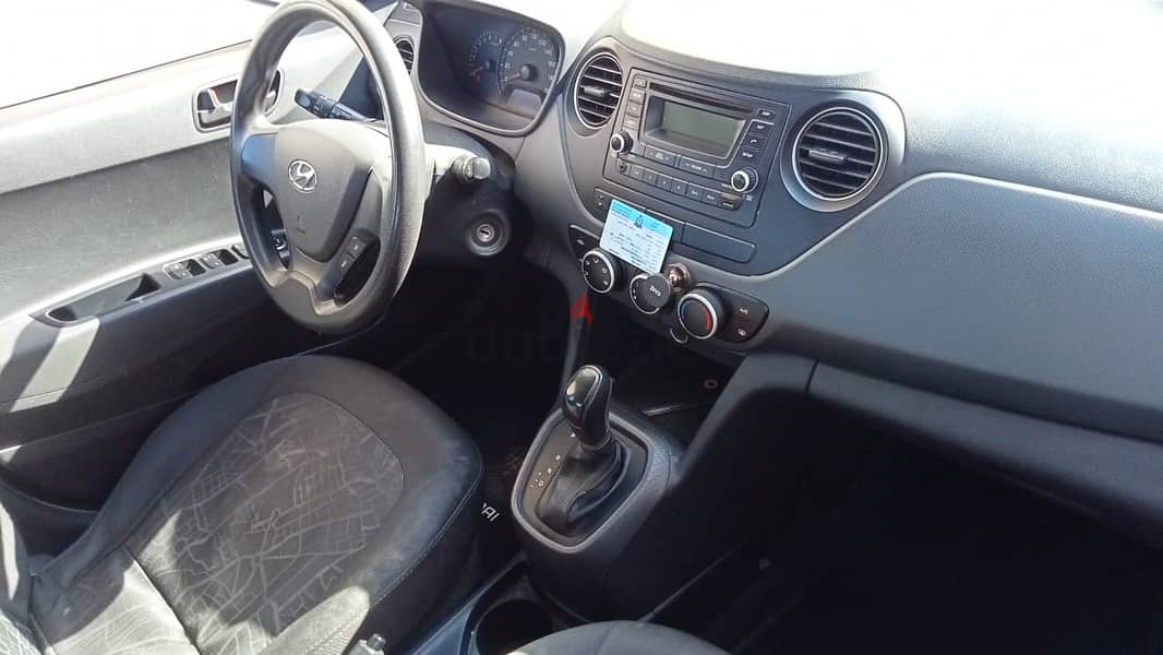 Hyundai i10 for Rent 2