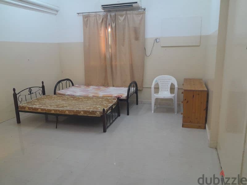 Room for rent in quram behind hala supermarket 2