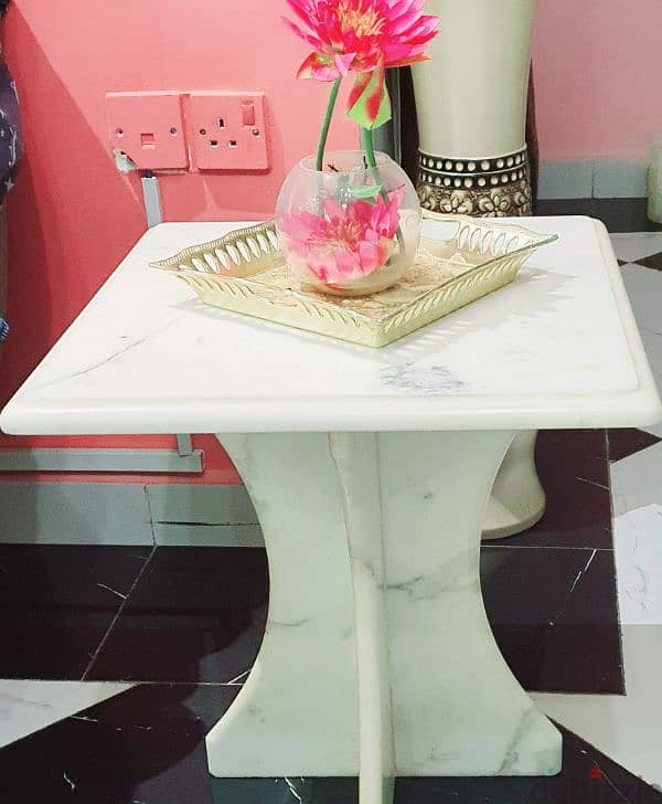 Marble tea table 0