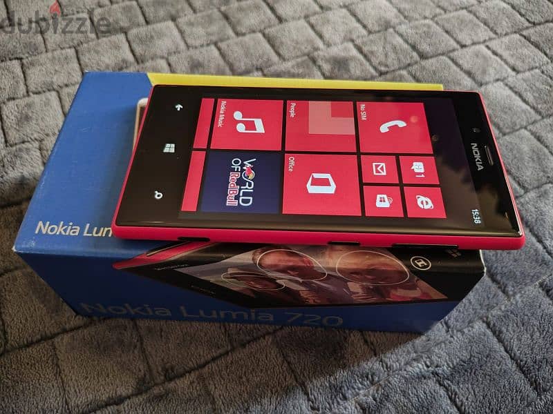 Nokia Lumia 720 Red Like Brand New for Collectors 2