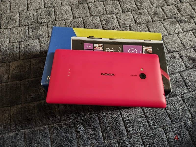 Nokia Lumia 720 Red Like Brand New for Collectors 8