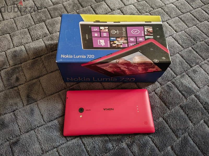 Nokia Lumia 720 Red Like Brand New for Collectors 10