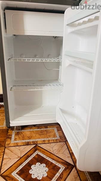 Daewoo Small fridge for sale in very good condition 0