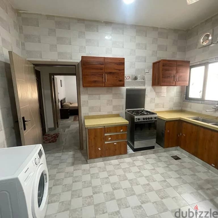 Golden opportunity for people of taste to rent a large studio in Al-Kh 5