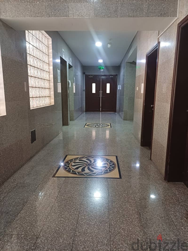 Spacious 3BR flat with FREE GAS,GYM & ACs next to KHUWAIR SQUARE 2