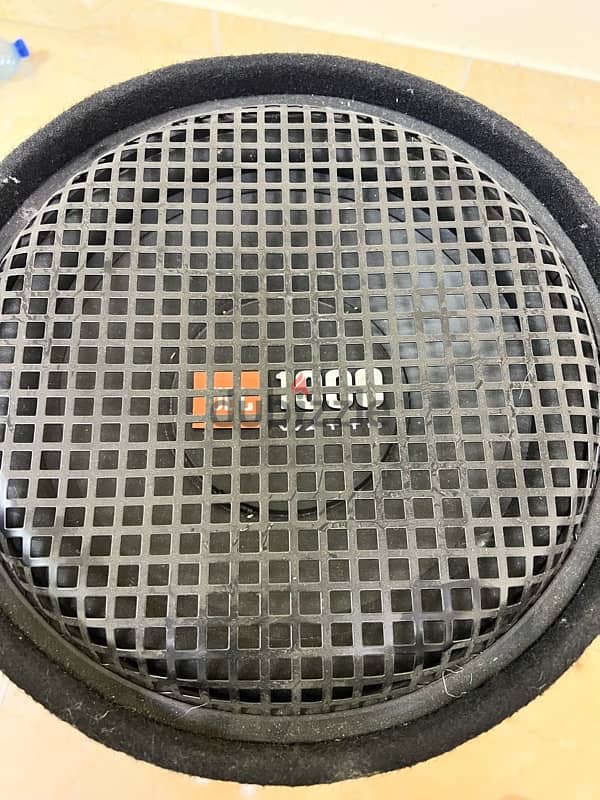 JBL 12” subwoofer tube - CS1214T 1