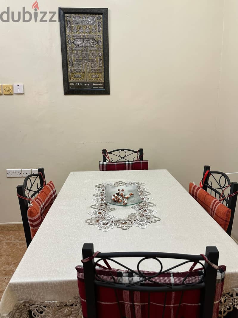 Used home furniture (like new)أثاث منزل مستعمل (يبدو كالجديد) 16