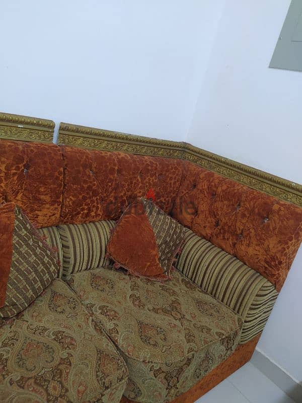 4 seater omani sofa 5