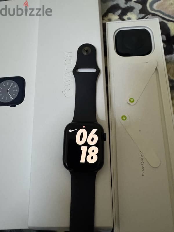 Apple Watch Series 8 45mm condition like brand new 5