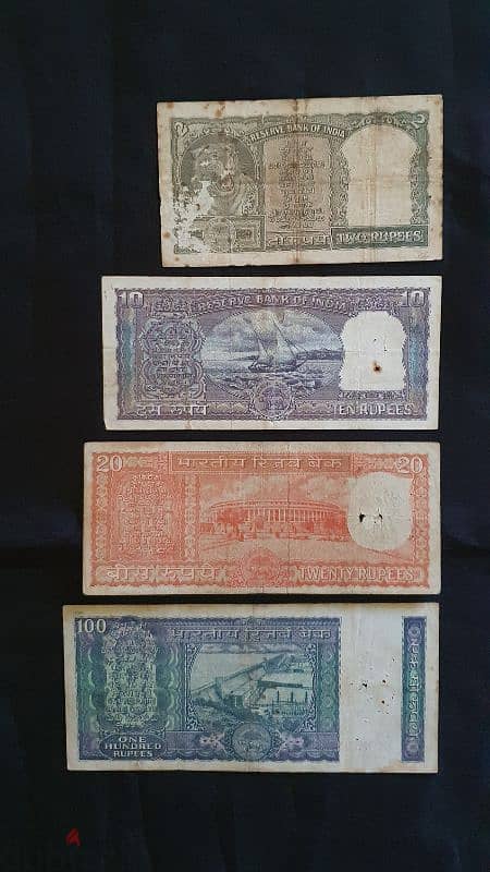 A  set of 4 Old ( 1960s & 1970s ) Indian Banknotes 1