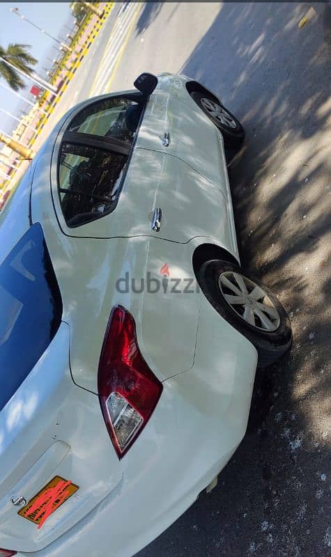 Nissan Sunny 2012 0