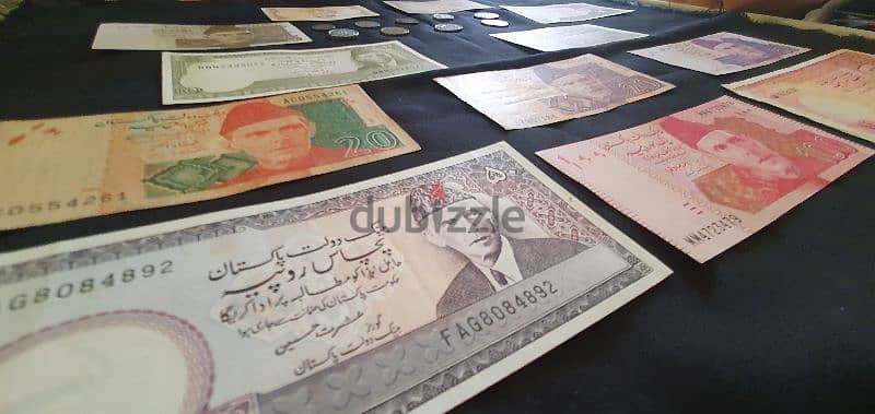 A Set of 9 different Pakistani coins + 12 Pakistani Banknotes 3