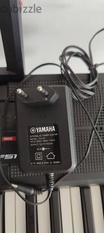 YAMAHA, Black Color 61Keys Beginner , Portable YAM-PSRF51 1