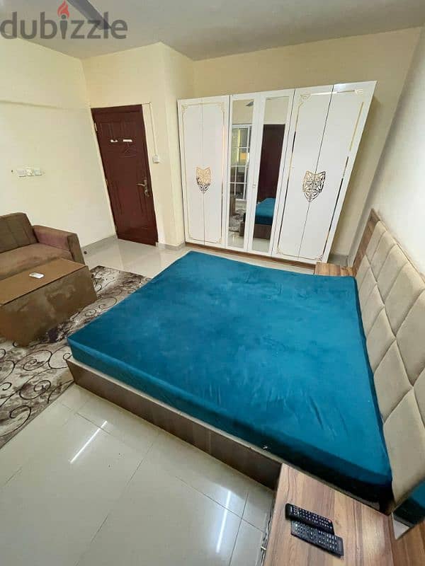 For rent : a studio furnished in a distinctive location in Al-Khuwair 1