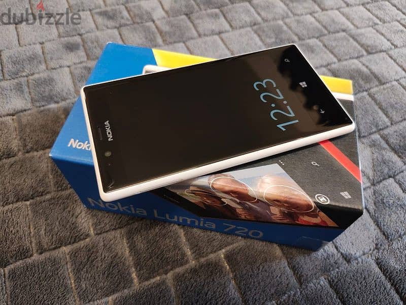 Nokia Lumia 720 White Brand New for Nokia Phone Lovers 3